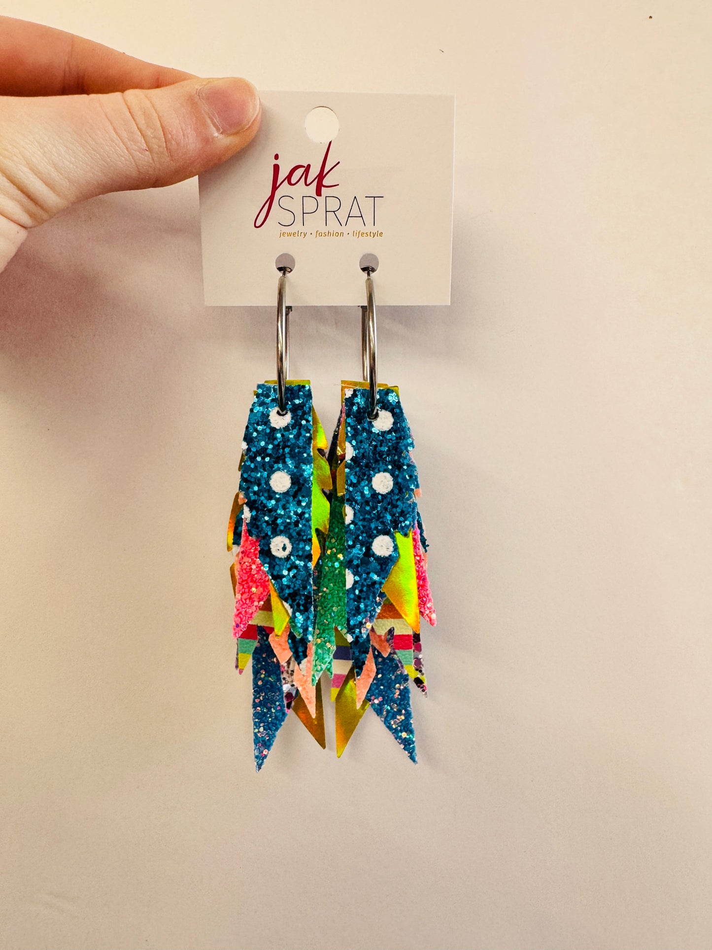 The Party Palette | Fabulous Feathers #1