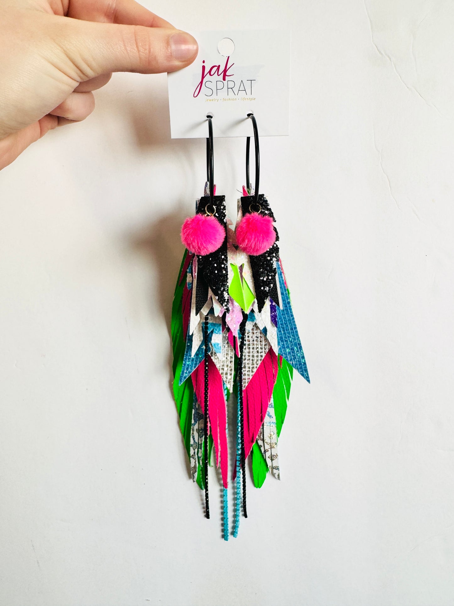 Never Boring Neons | Mega Mics #5