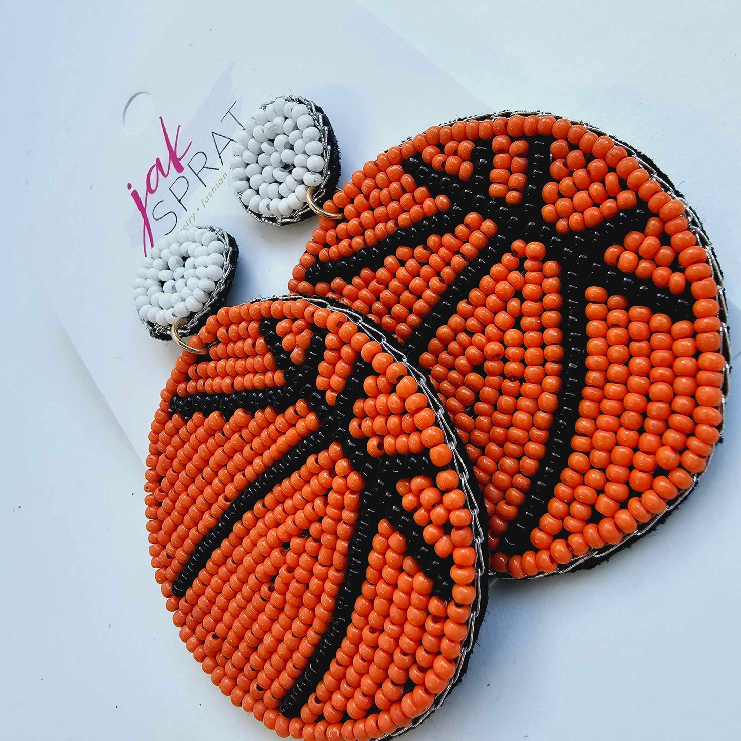 Basketball Beauties | CUX3