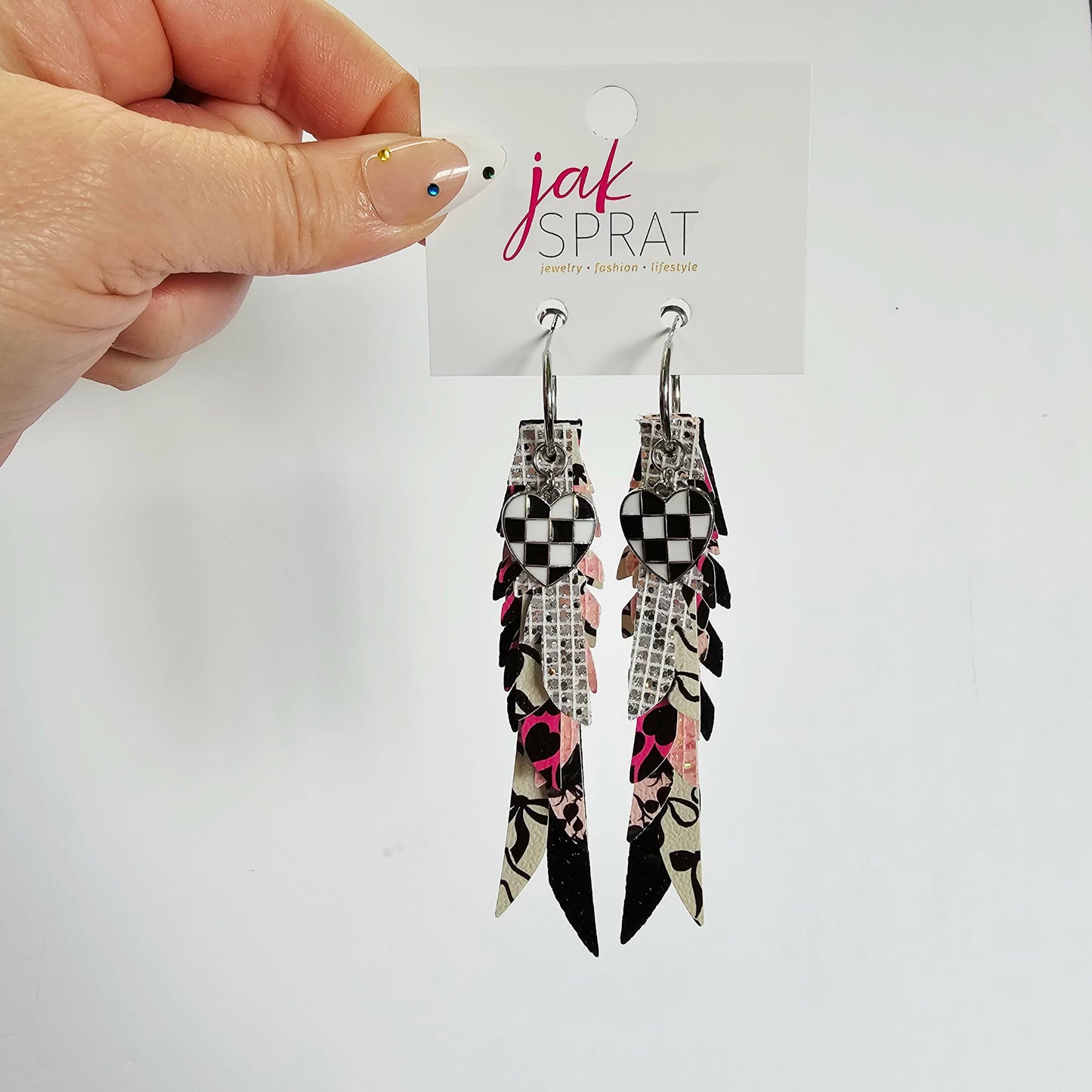 Thinny Thini Minis- "Love Is Dead"