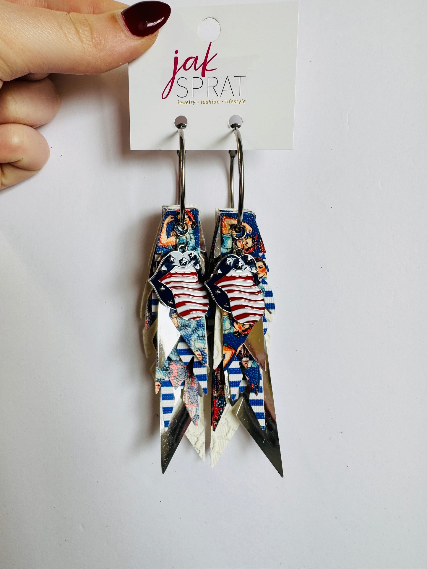 Land of the Free & Fabulous | Fabulous Feathers #4