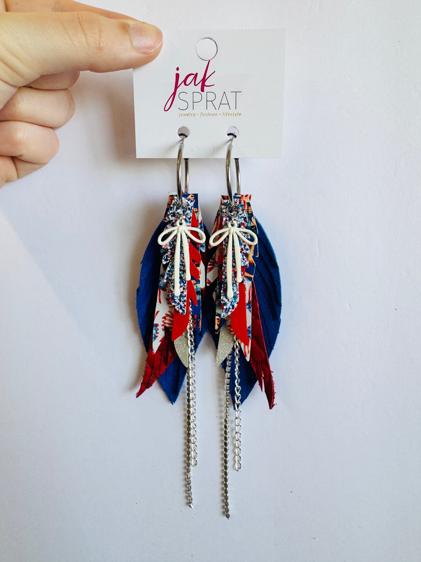 Red, White, & Bows | Mini Mics #2