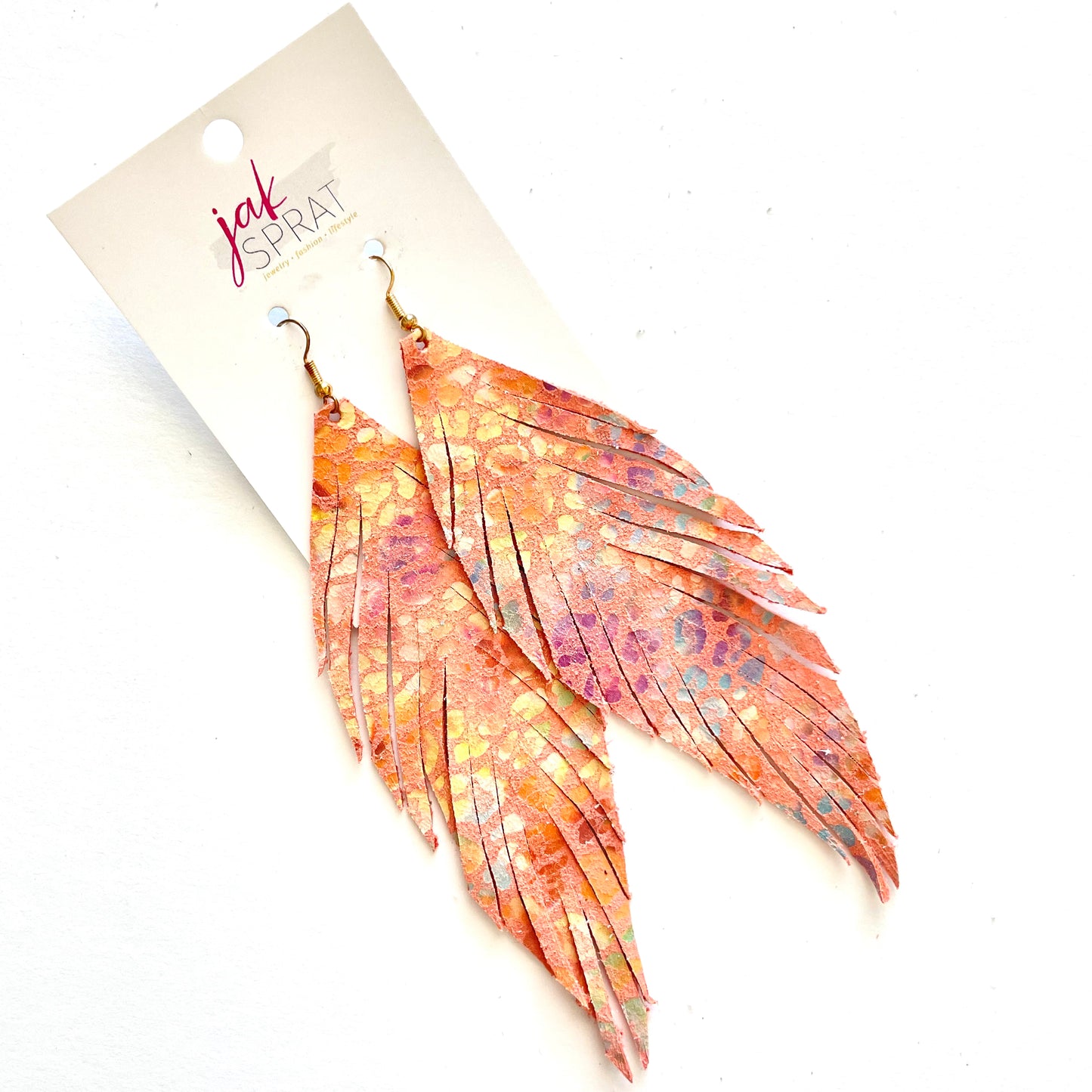 5.5" Leather Feather Shoulder Duster | LFSD512