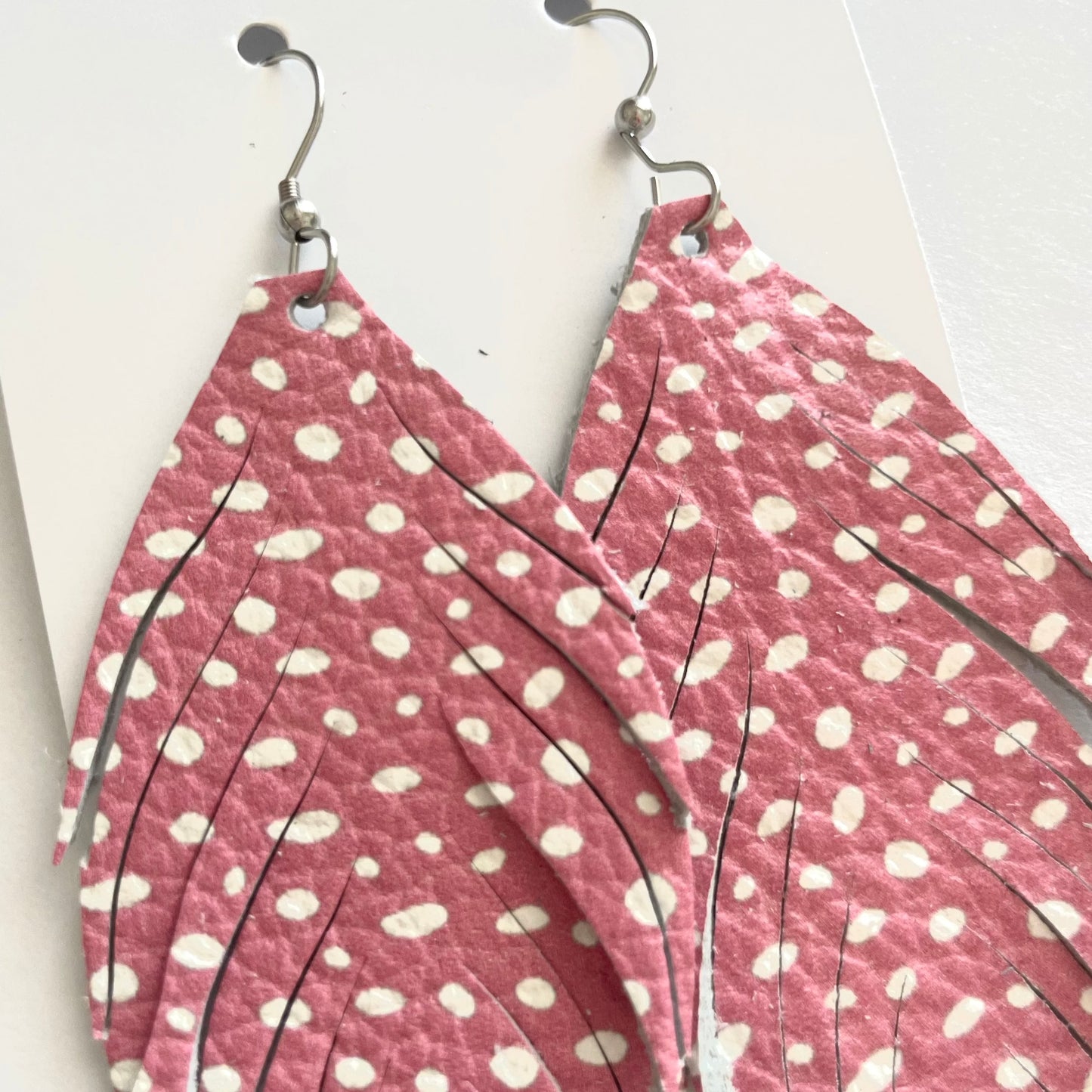 4" Leather Feather Shoulder Duster | LFSD45