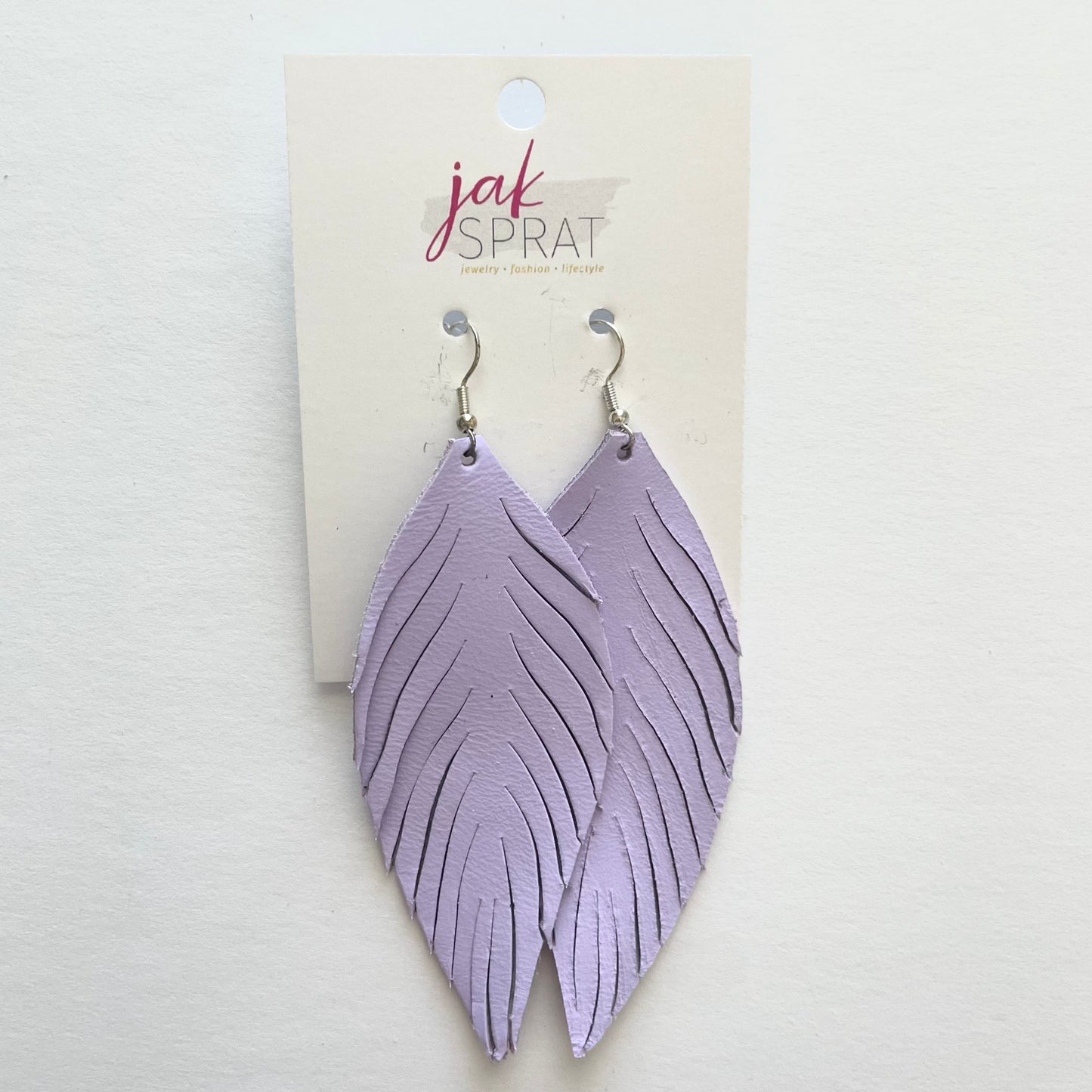 4" Leather Feather Shoulder Duster | LFSD47