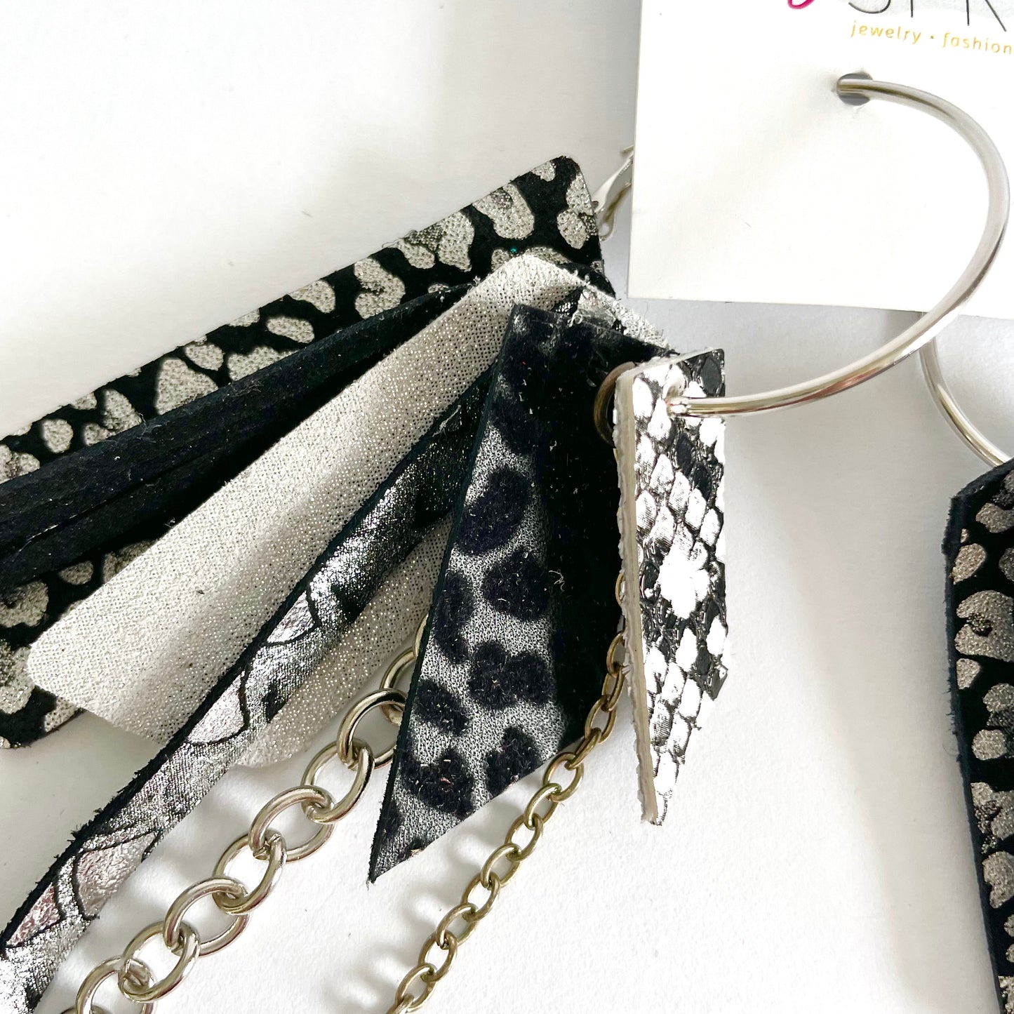 Sassy Saras | JZ23130SS