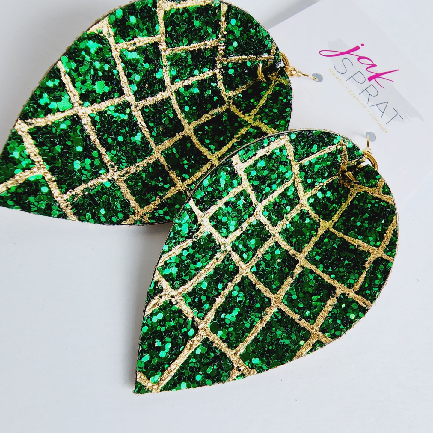 St. Patrick's Collection | Pinched Leaf #1 | CH23SP