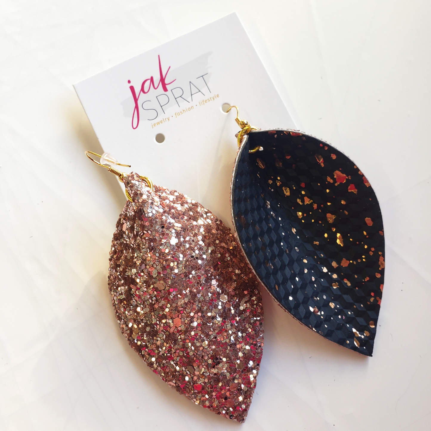 Pinched Leaf | Chic Barbie