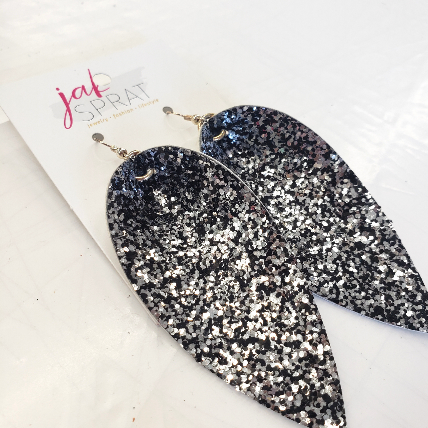 In A Pinch | Luxe