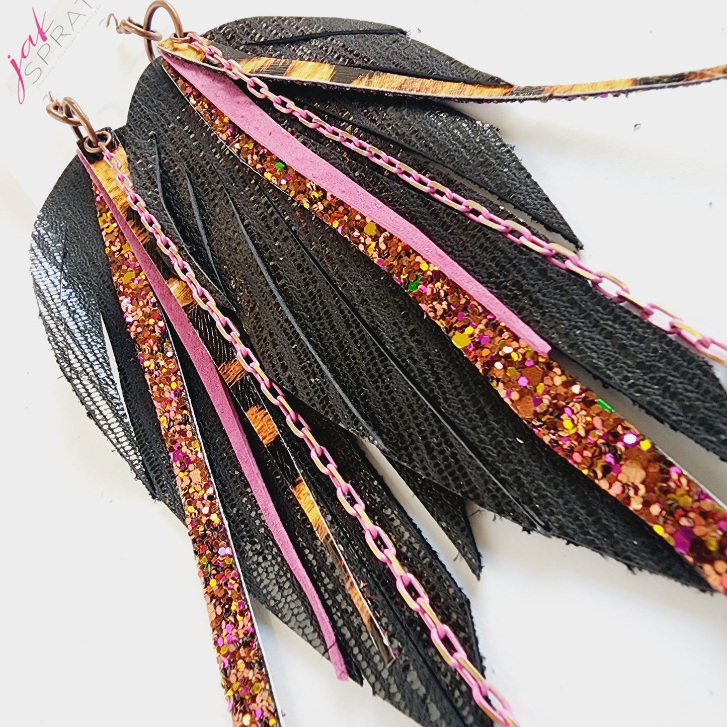 Flirty Feathers #8 | KP22