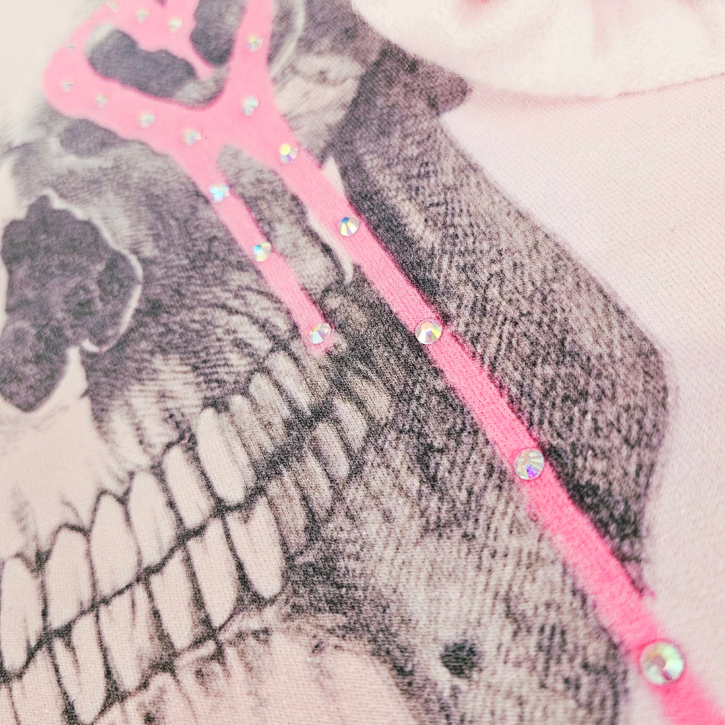 Love is Dead Bundle SWEATSHIRT