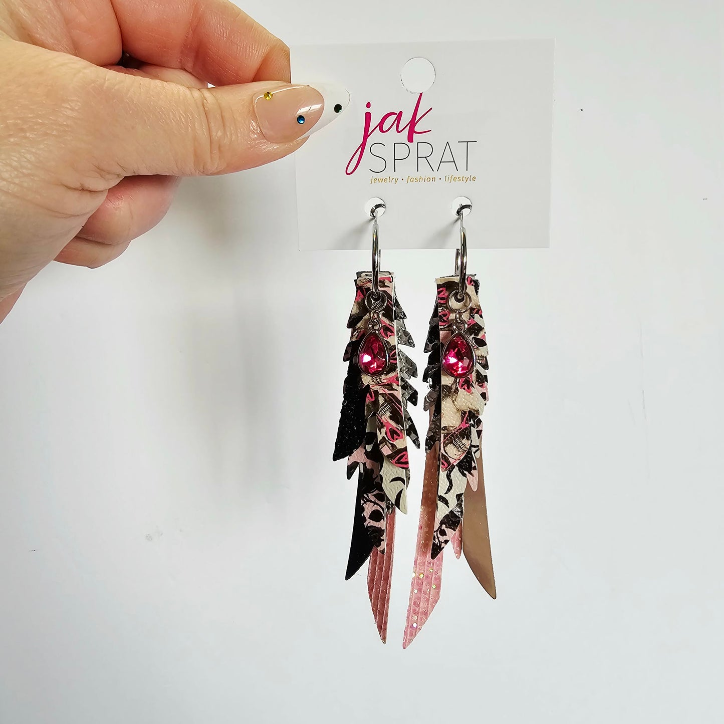 Thinny Thini Minis- "Love Is Dead"