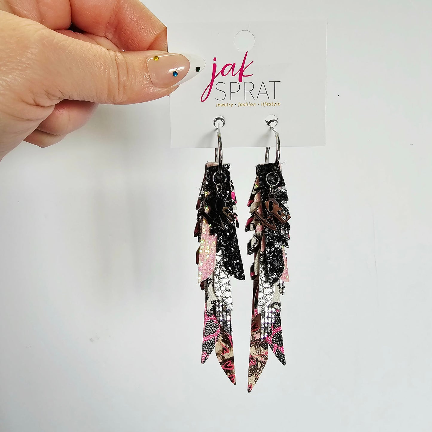 Thinny Thini Minis- "Love Is Dead"