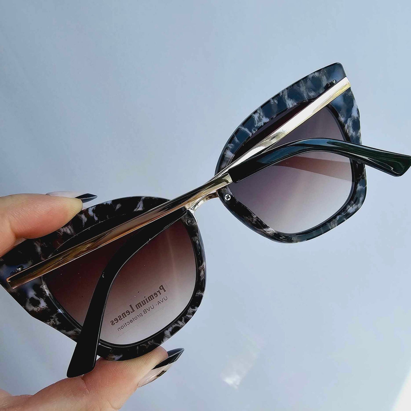 "Lookin' Good in Leopard" Sunnies! (5652)