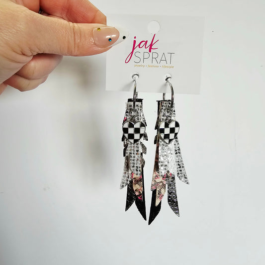 Thinny Thini Minis- "Love Is Dead"