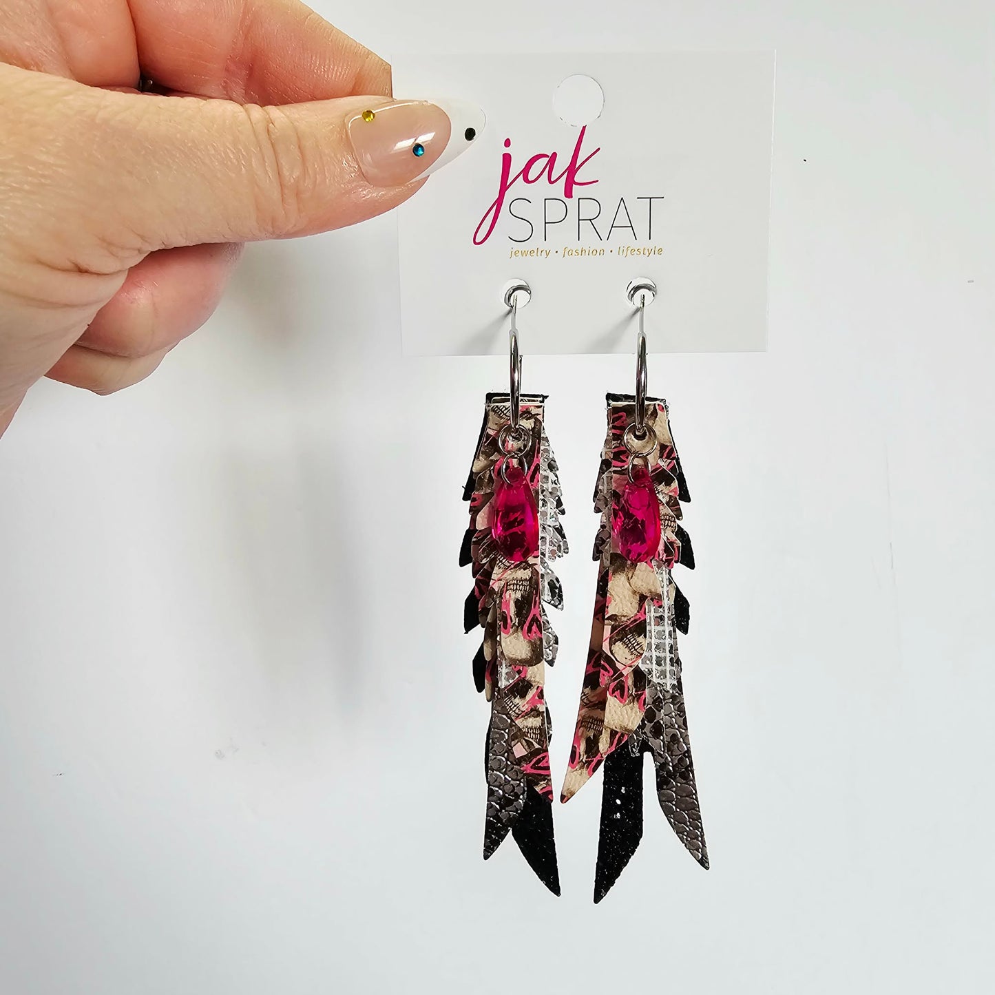 Thinny Thini Minis- "Love Is Dead"