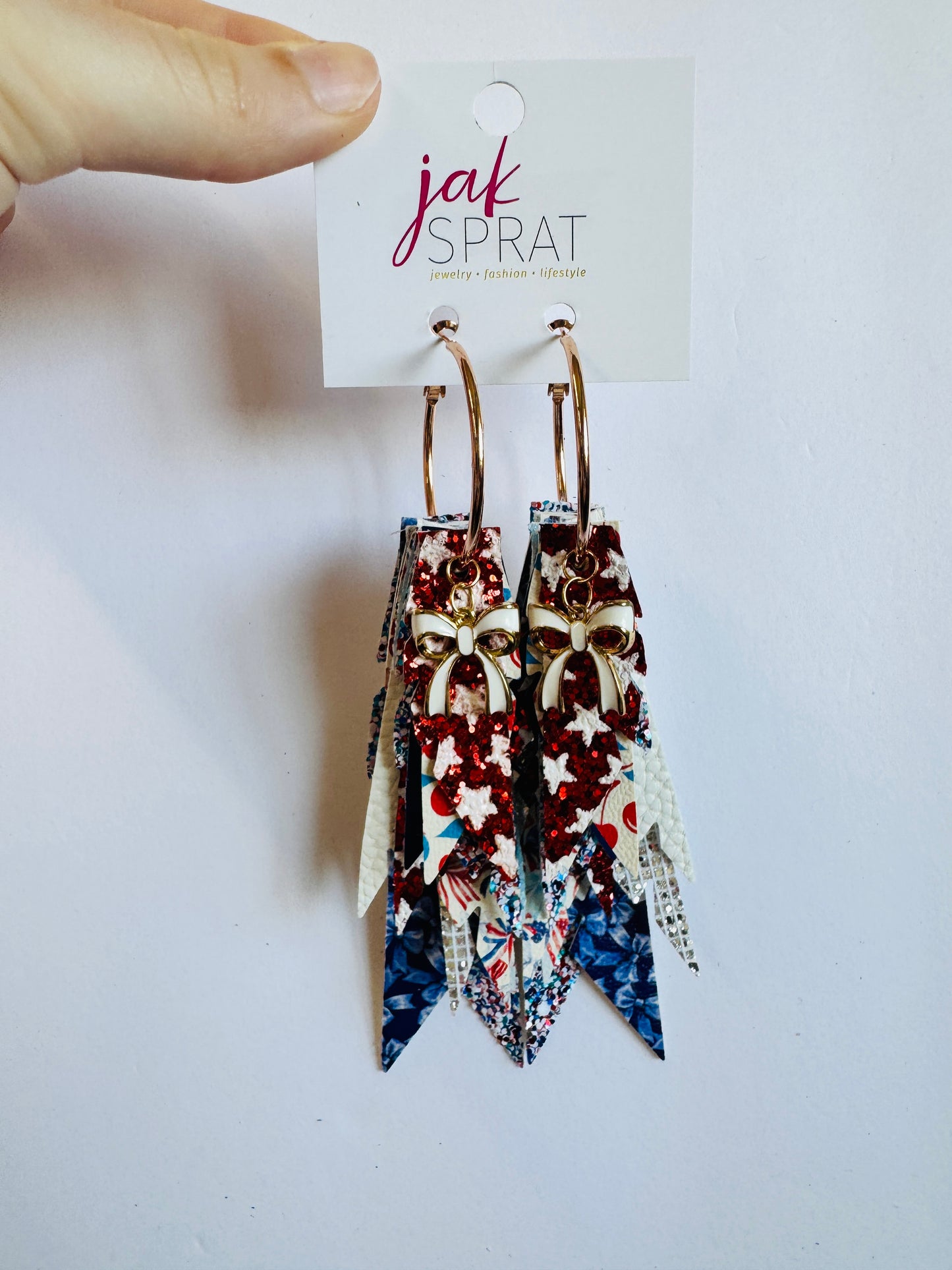 Red, White, & Bows | Fabulous Feathers #12
