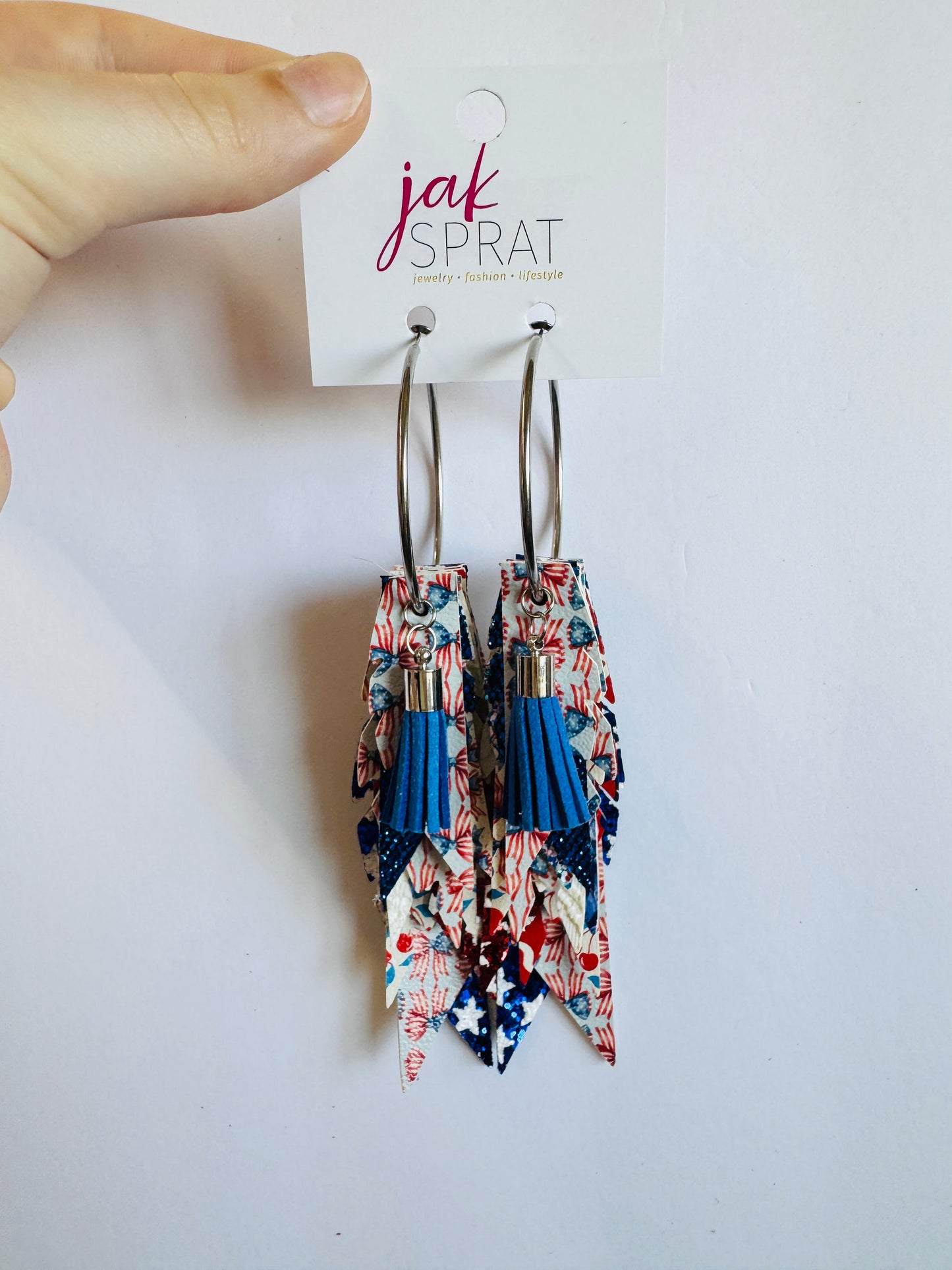 Red, White, & Bows | Fabulous Feathers #10