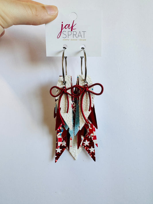 Red, White, & Bows | Fabulous Feathers #3