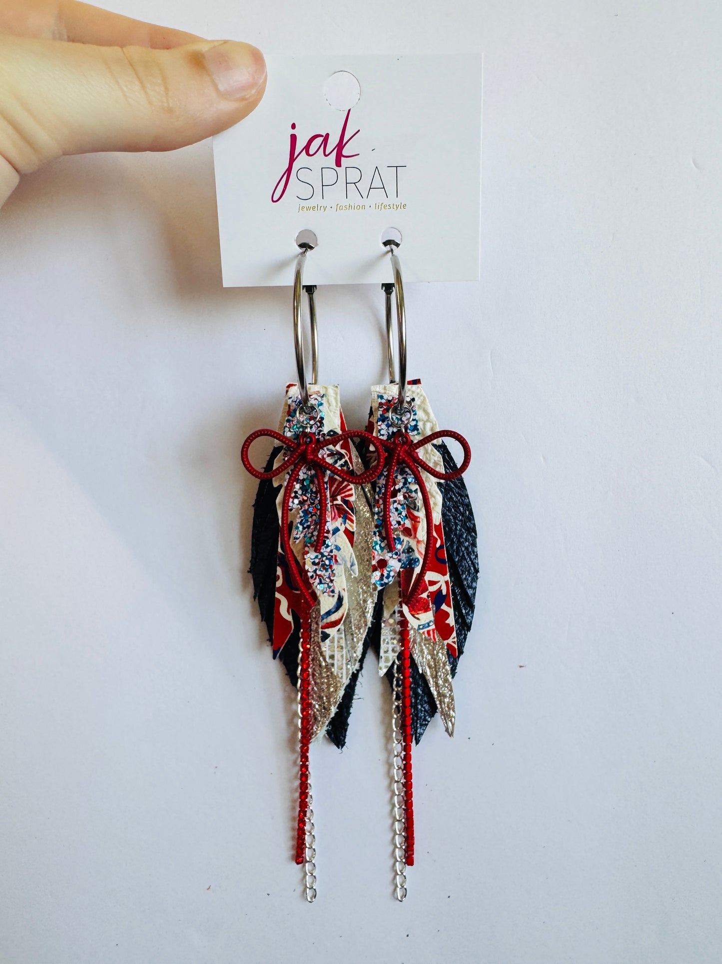 Red, White, & Bows | Mini Mics #7