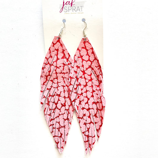 5.5" Leather Feather Shoulder Duster | LFSD510