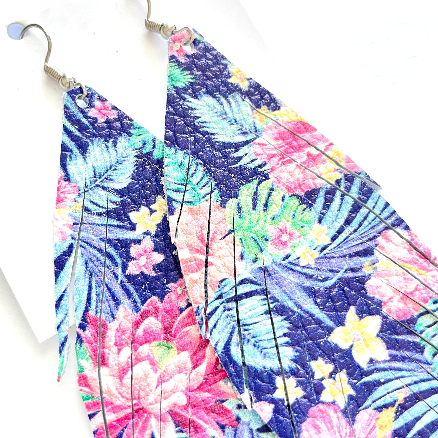 5.5" Leather Feather Shoulder Duster | LFSD54