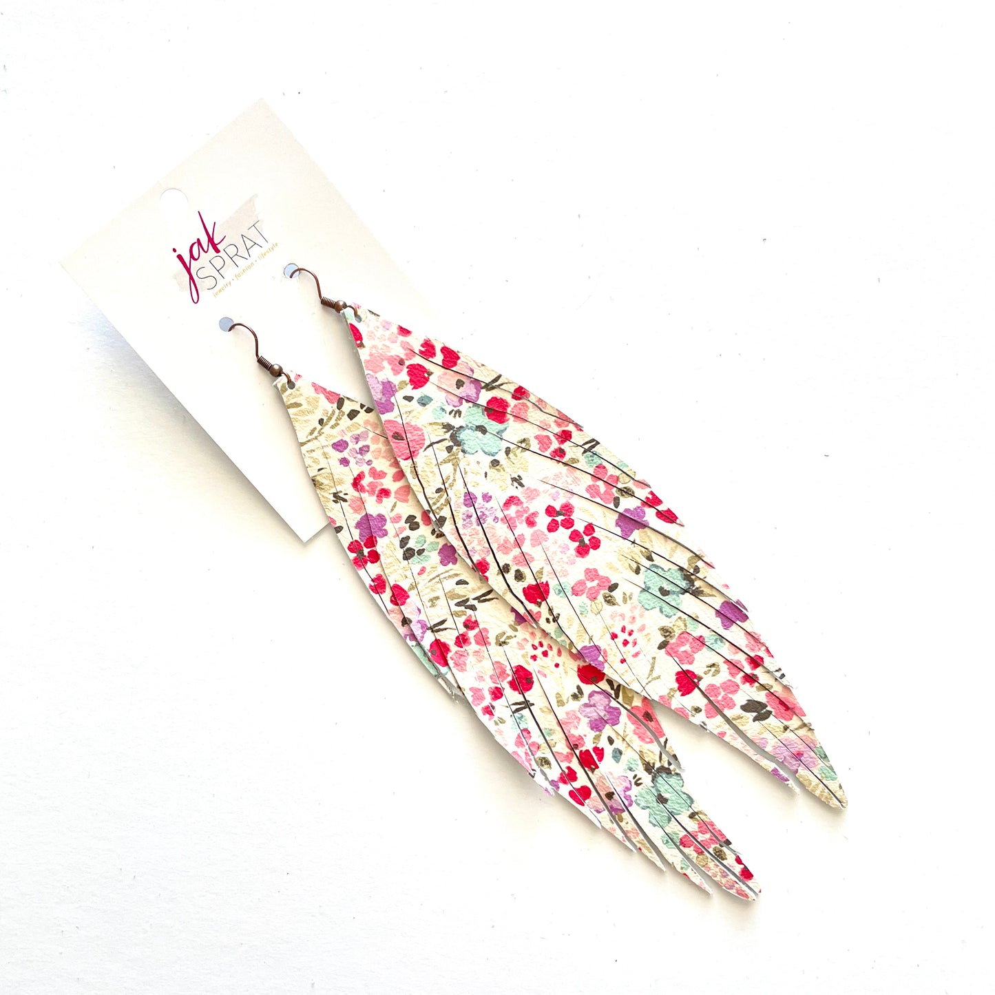 7.5" Leather Feather Shoulder Duster | LFSD715