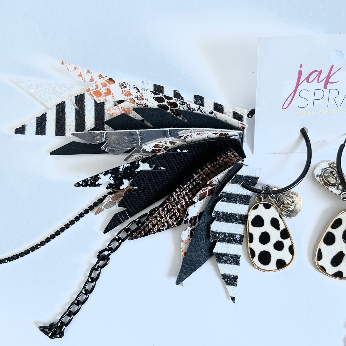JAK'd Up Fabulous Feathers | JZ2317