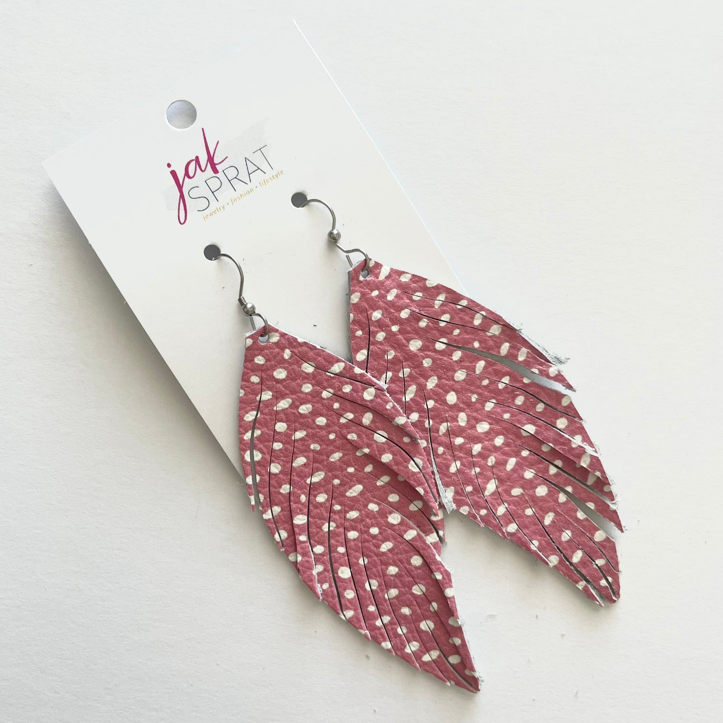 4" Leather Feather Shoulder Duster | LFSD45