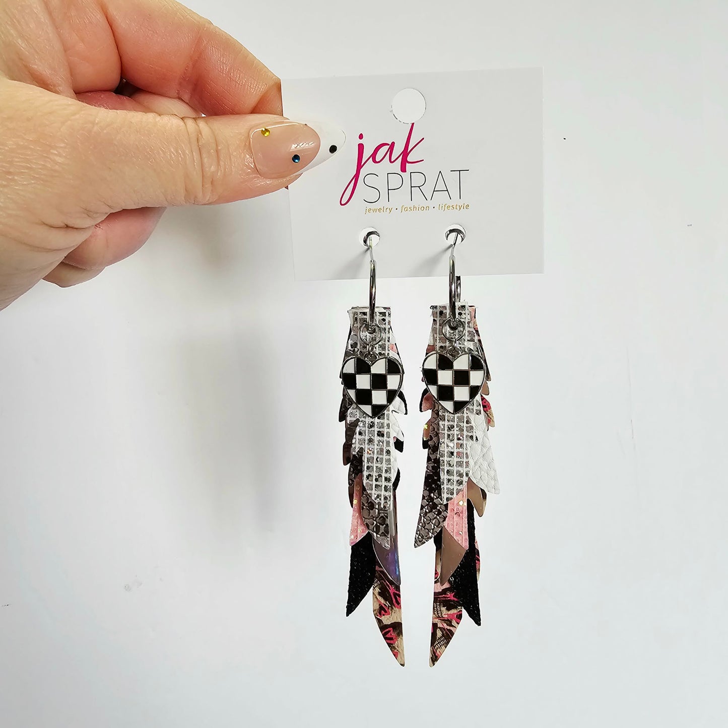 Thinny Thini Minis- "Love Is Dead"