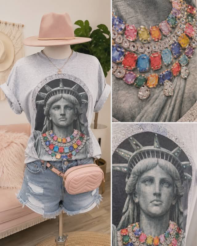 Lady Liberty Bling Necklace Tee