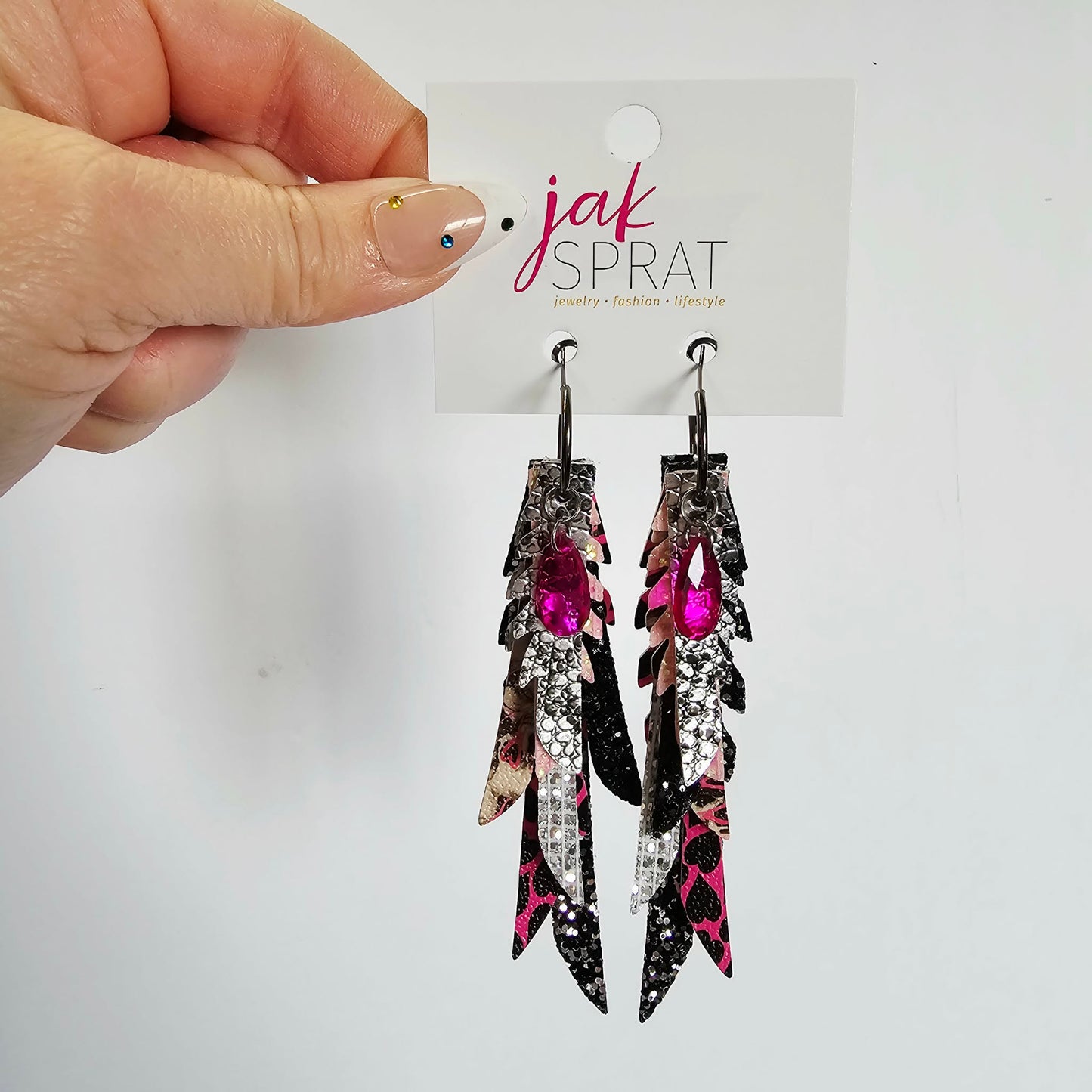 Thinny Thini Minis- "Love Is Dead"