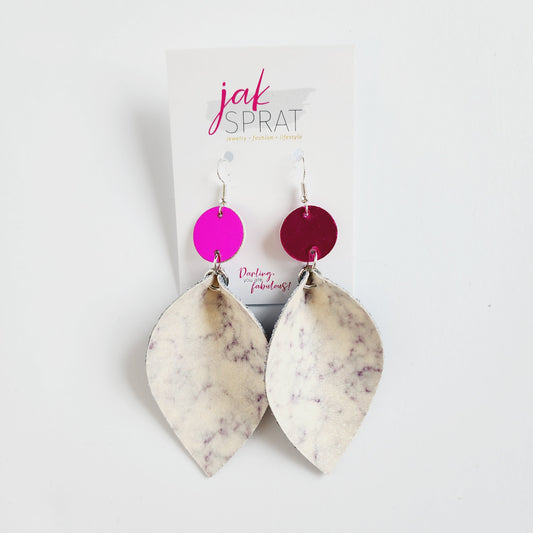 Button Top Pinched Leaves #42 | BW23