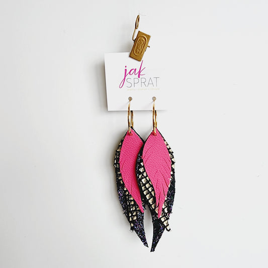 Frilly Feathers #17 | CA23