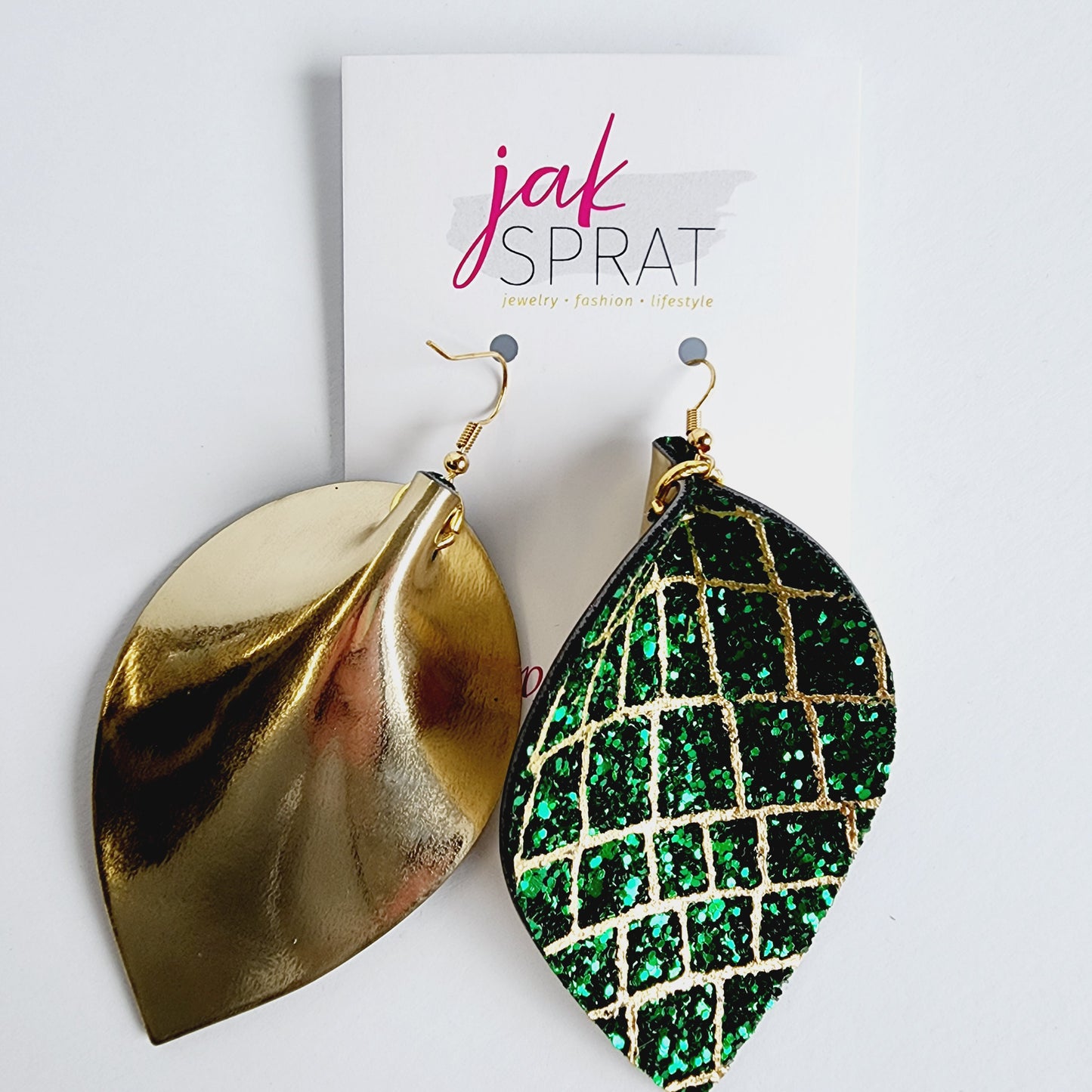 St. Patrick's Collection | Pinched Leaf #2 | CH23SP