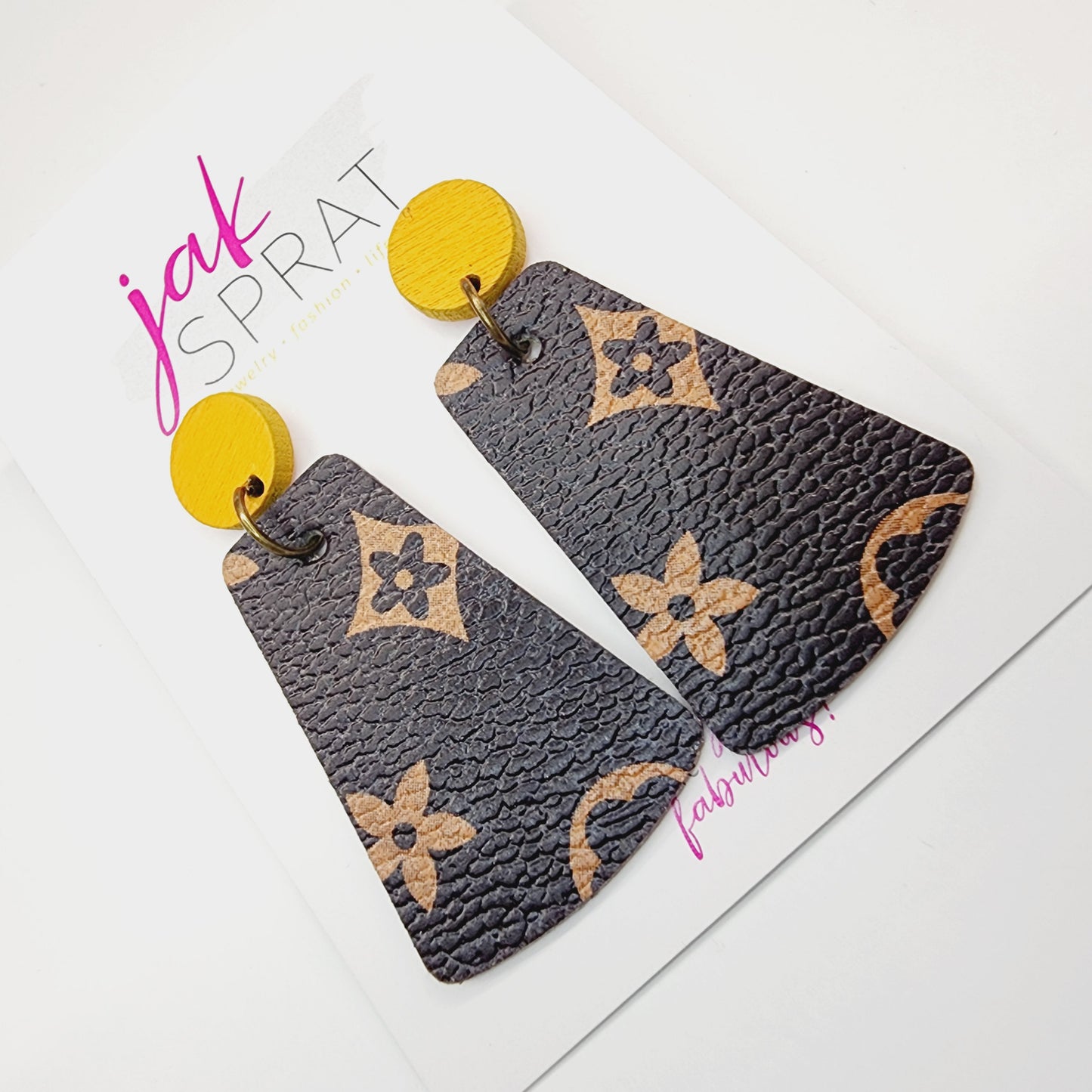 Fabulous Little Earrings #7 | CH23