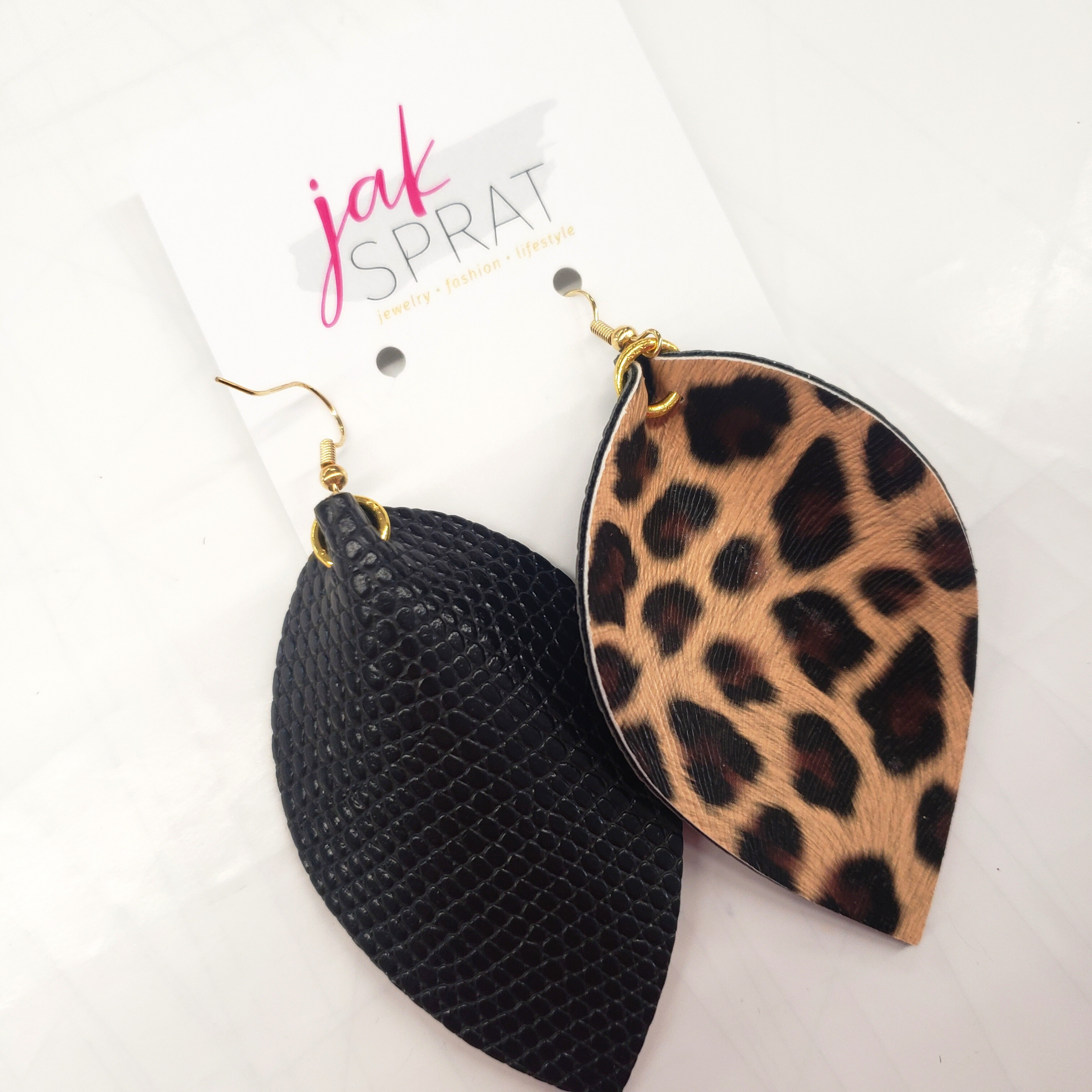 Pinched Leaf | Wild & Black Snakeskin