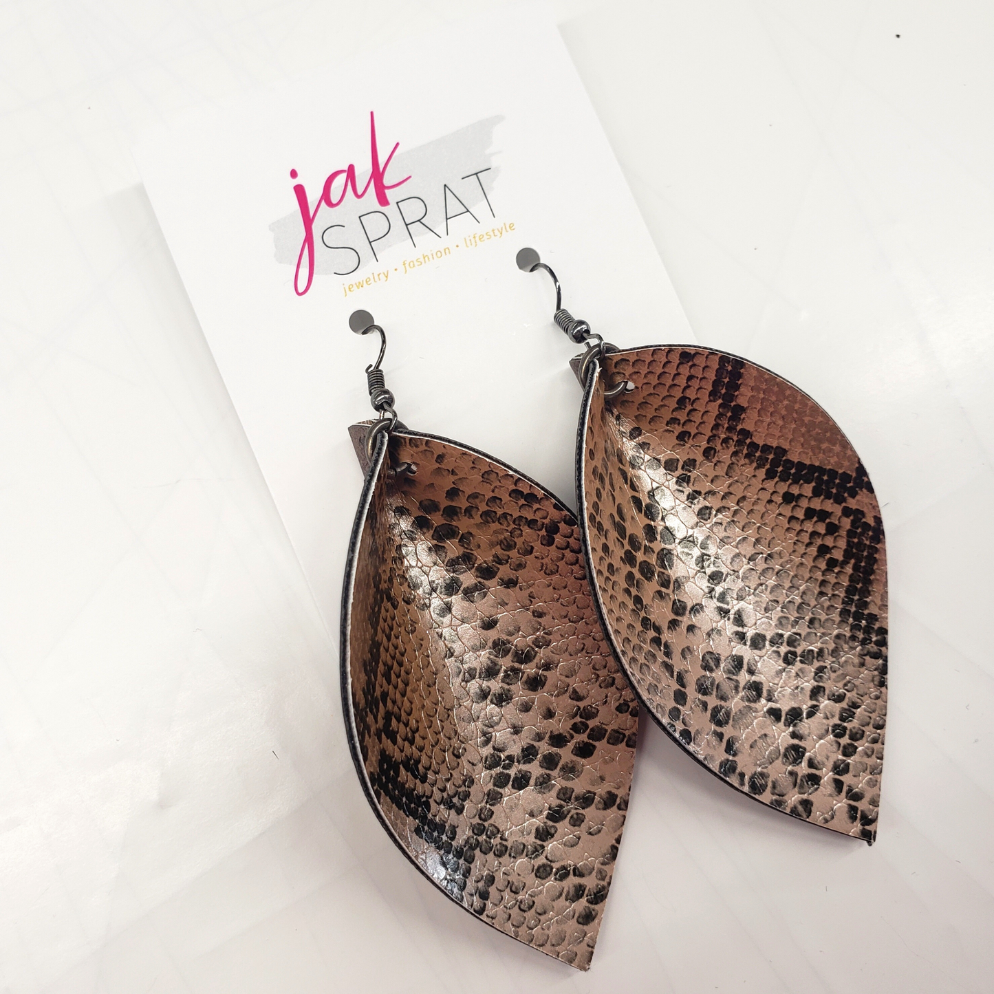 Pinched Leaf | Brown Leather Snakeskin