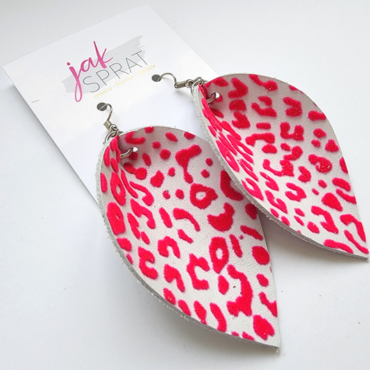 Pinched Leaf | PINKy Promise